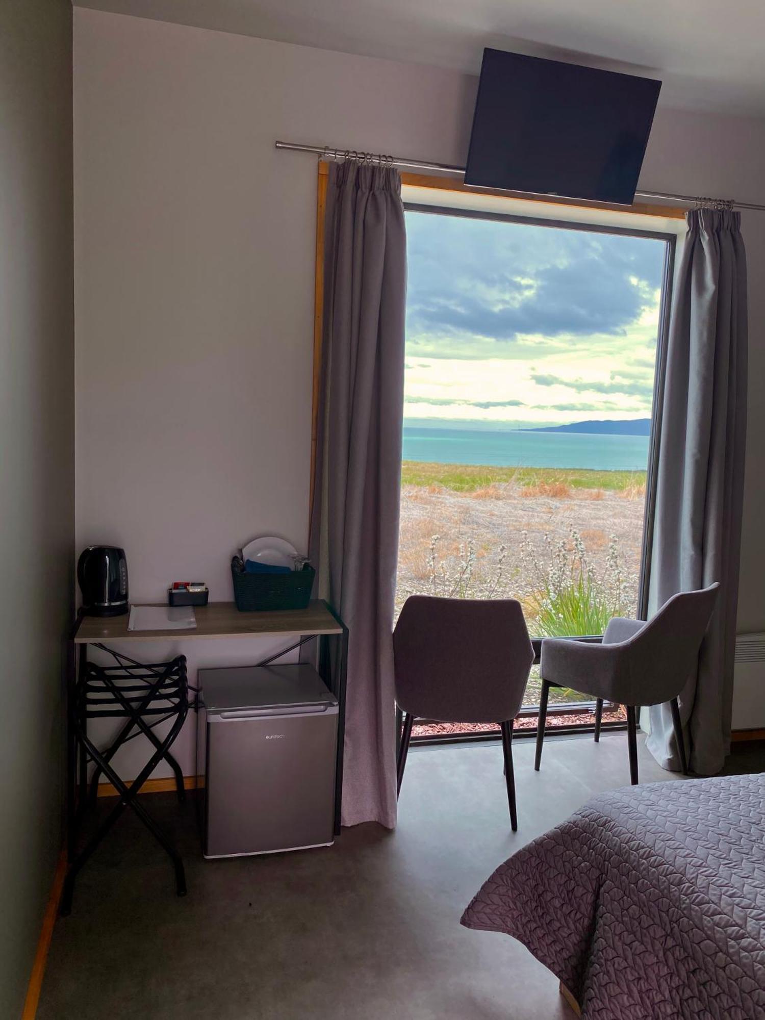 “The Cliffs” Humpridge View Motels Tuatapere Buitenkant foto