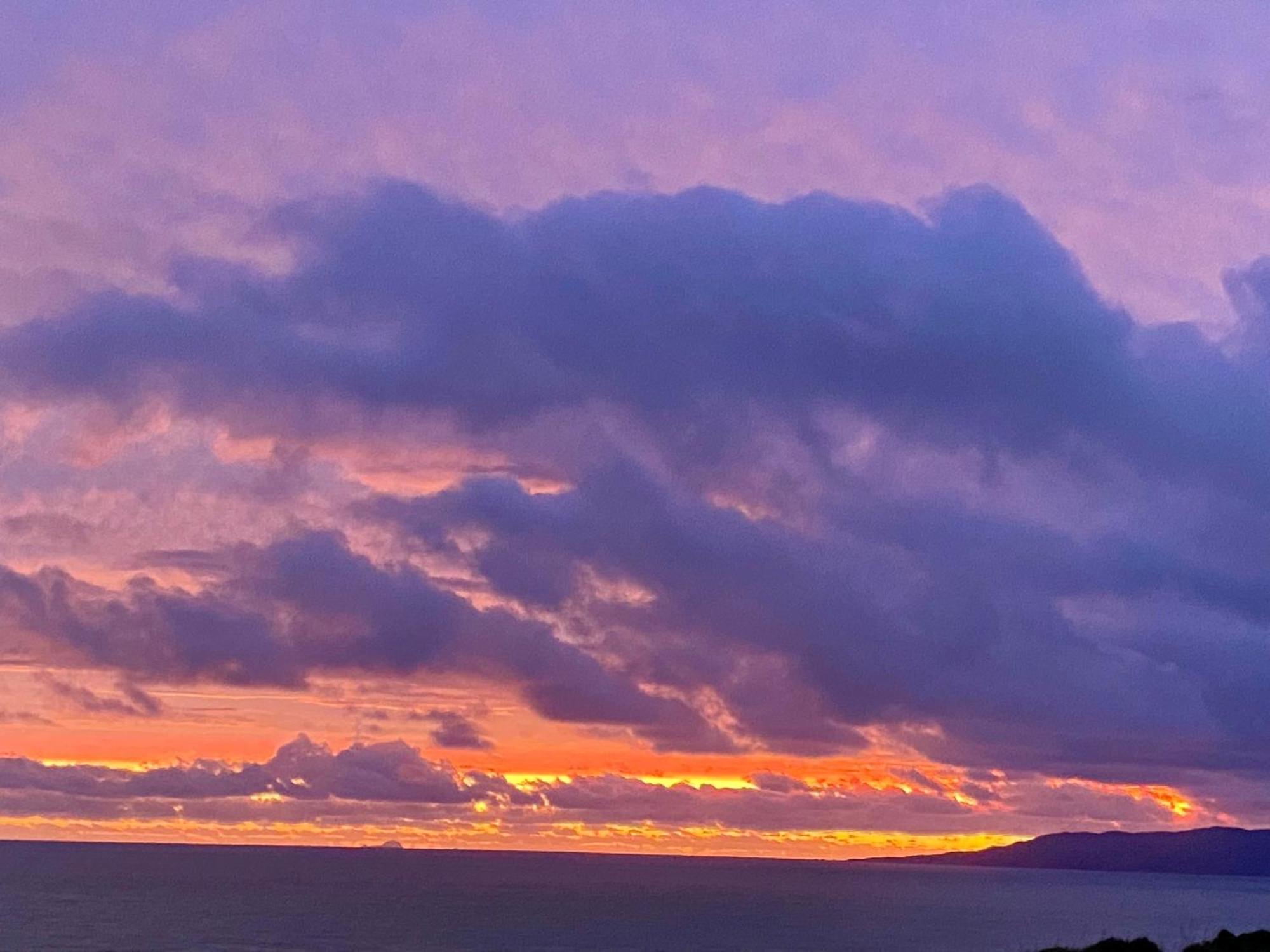 “The Cliffs” Humpridge View Motels Tuatapere Buitenkant foto